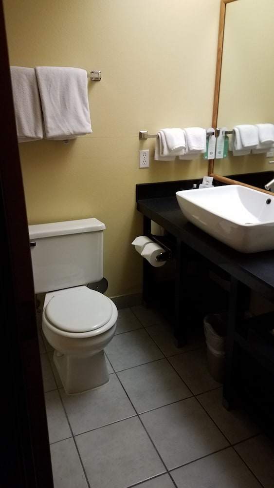 Quality Inn & Suites Fillmore I-15 8/40