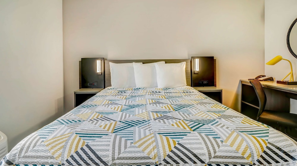 Motel6 Highland, CA – San Bernardino – East 22/35