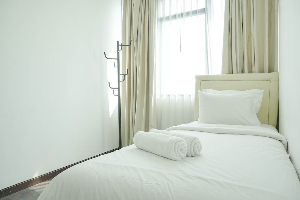 Veranda Serviced Residence @ Puri 12/74