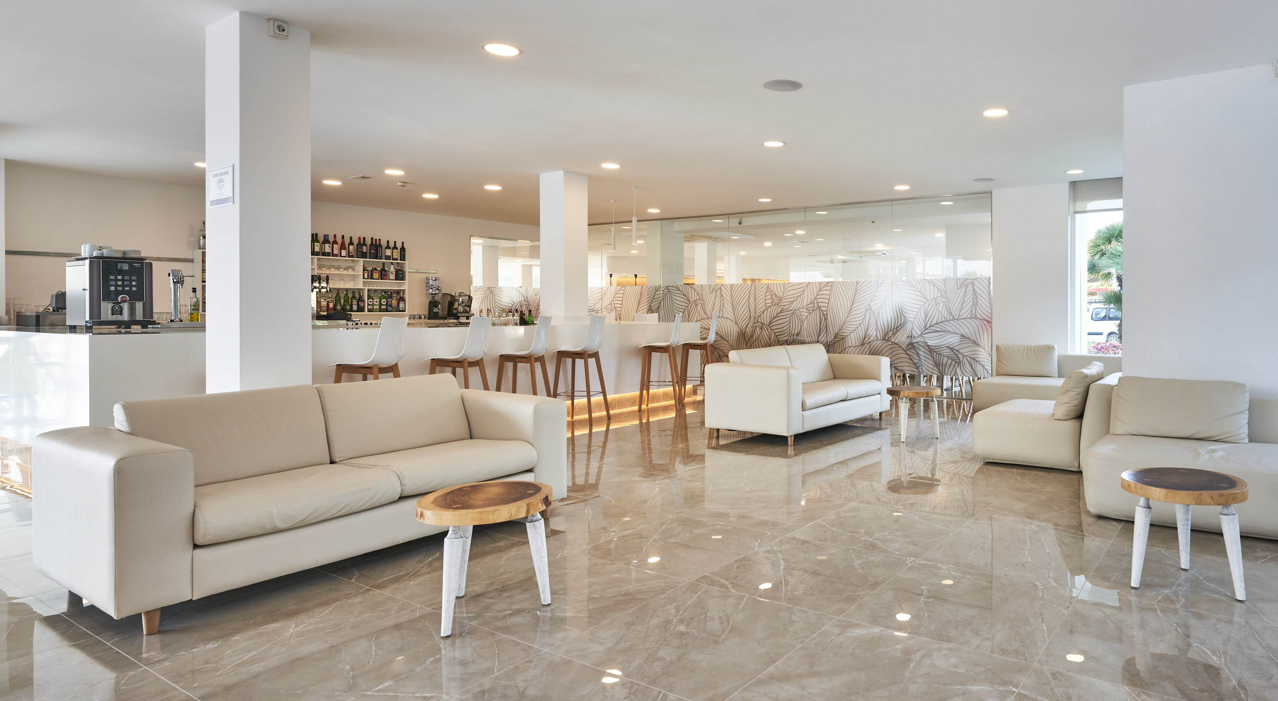 Globales Cala Bona Suites 39/56