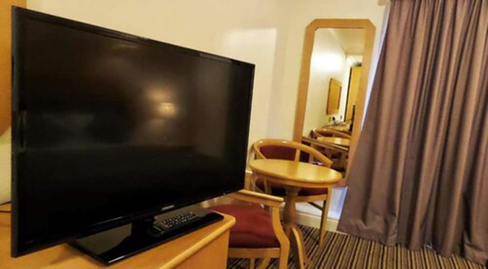Parkside International Hotel 26/41