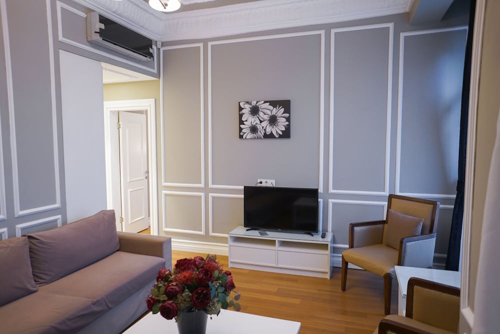 Triada Otel 54/76