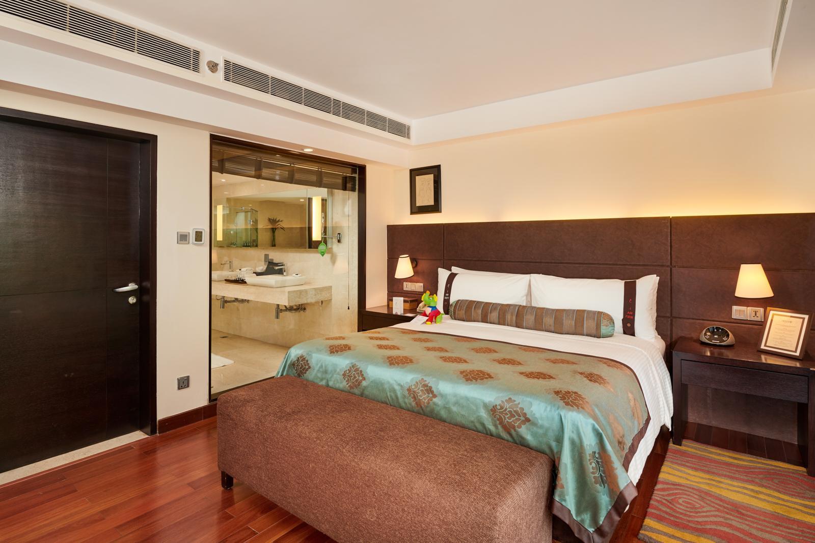 Room at The Lalit New Delhi, DELHI