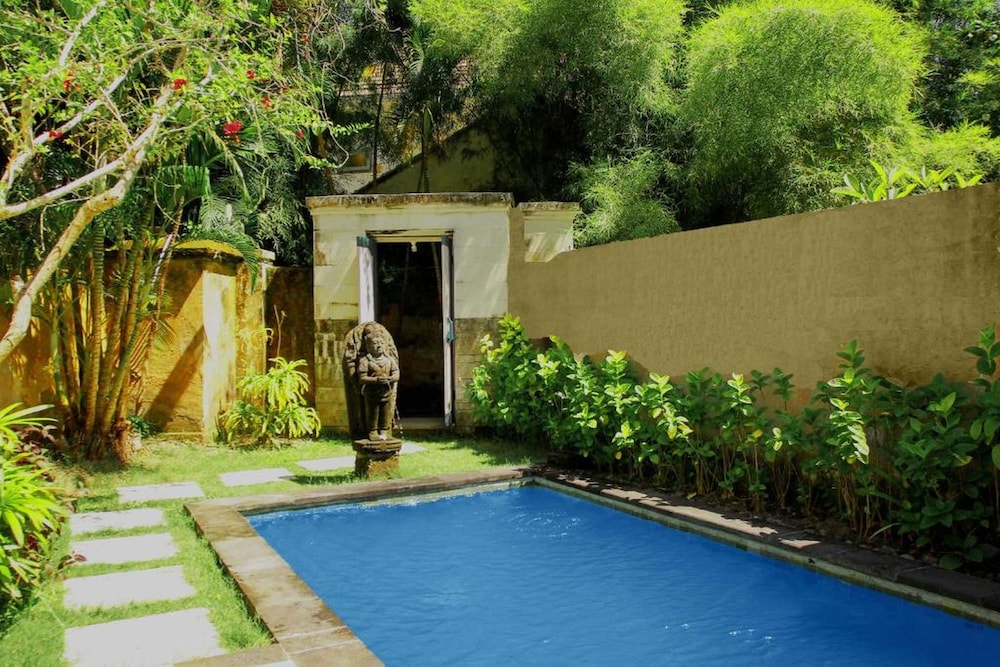 Visakha Sanur 47/50