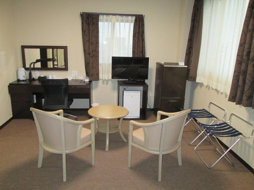 OKAWA RIVERSIDE HOTEL 41/51