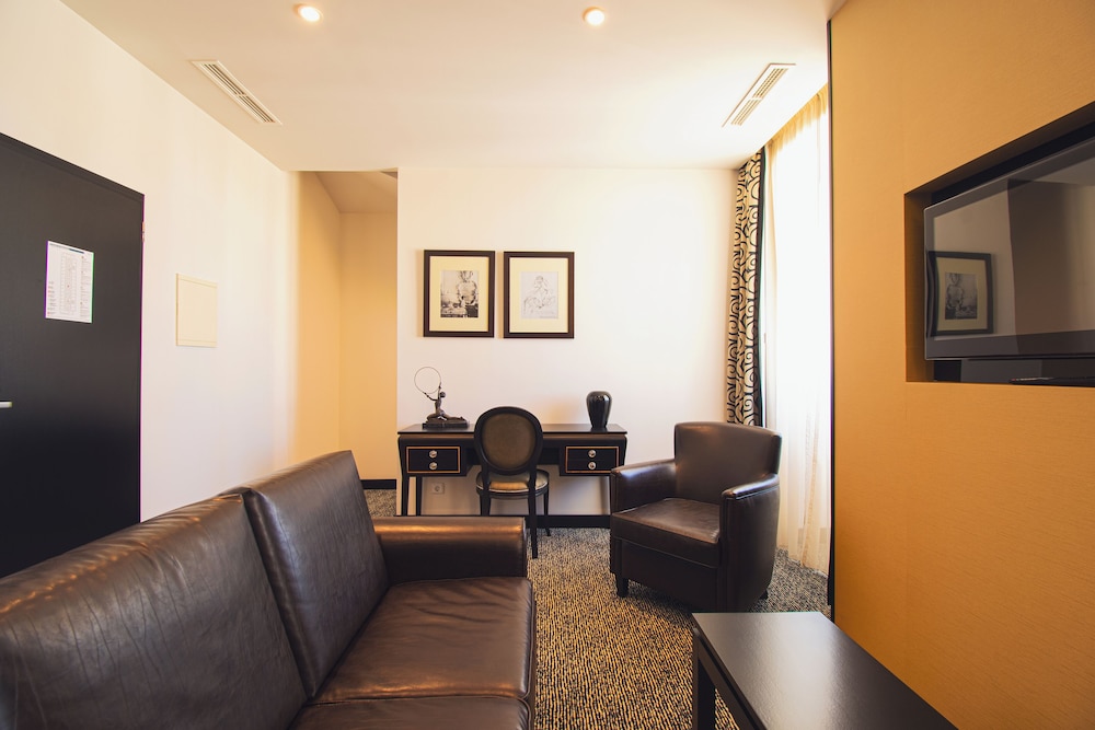 Sana Silver Coast Hotel 36/65