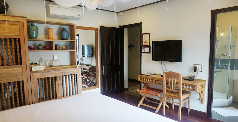 Vinh Hung Library Hotel 49/63