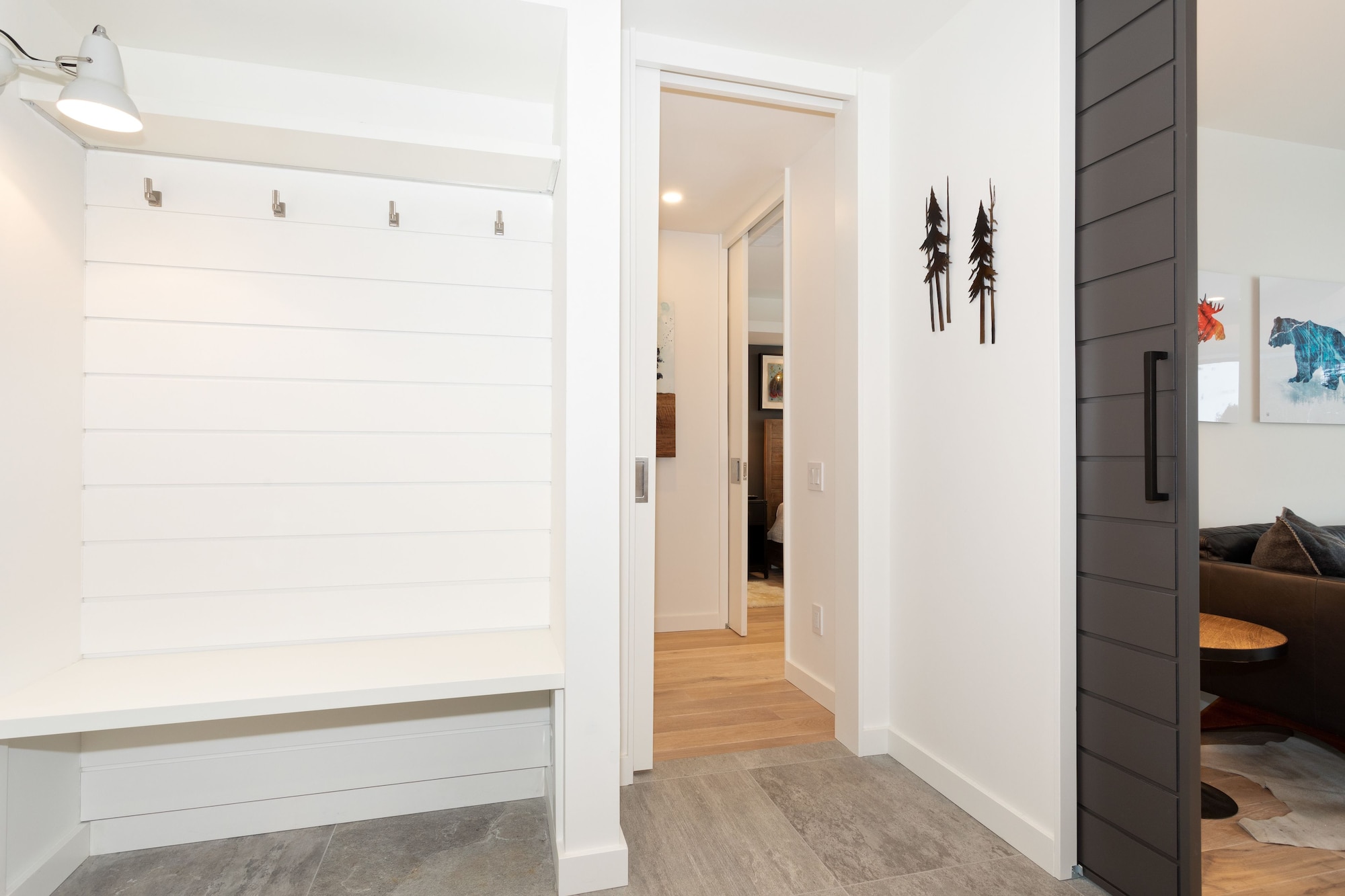 1 Bedroom, Signature, 1 Queen and 1 Murphy Bed, Queen Murphy Bed، Le Chamois 3/4