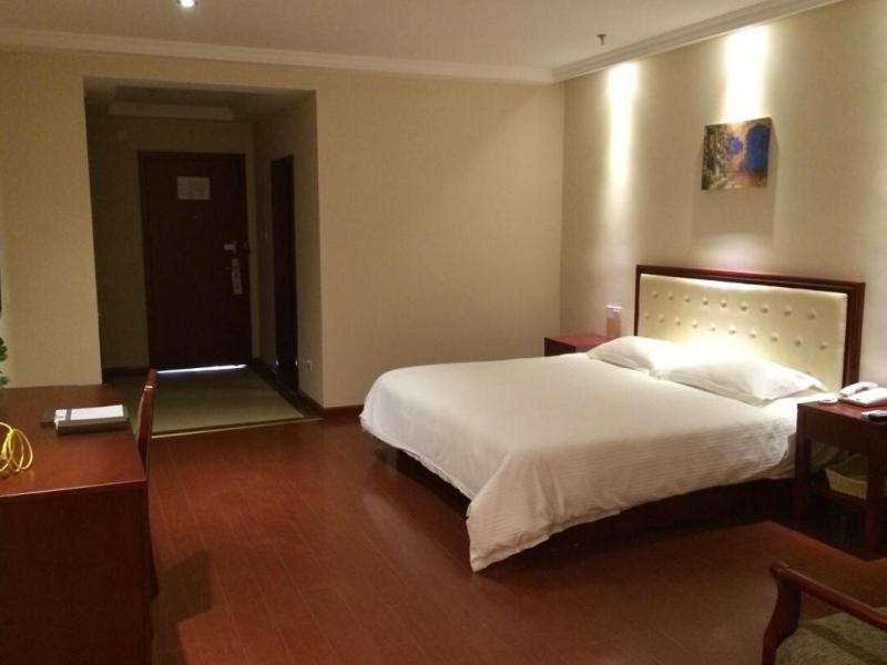 Greentree Inn Wuxi Binhu District Hudai Fuan Commercial Plaza Hotel 32/53
