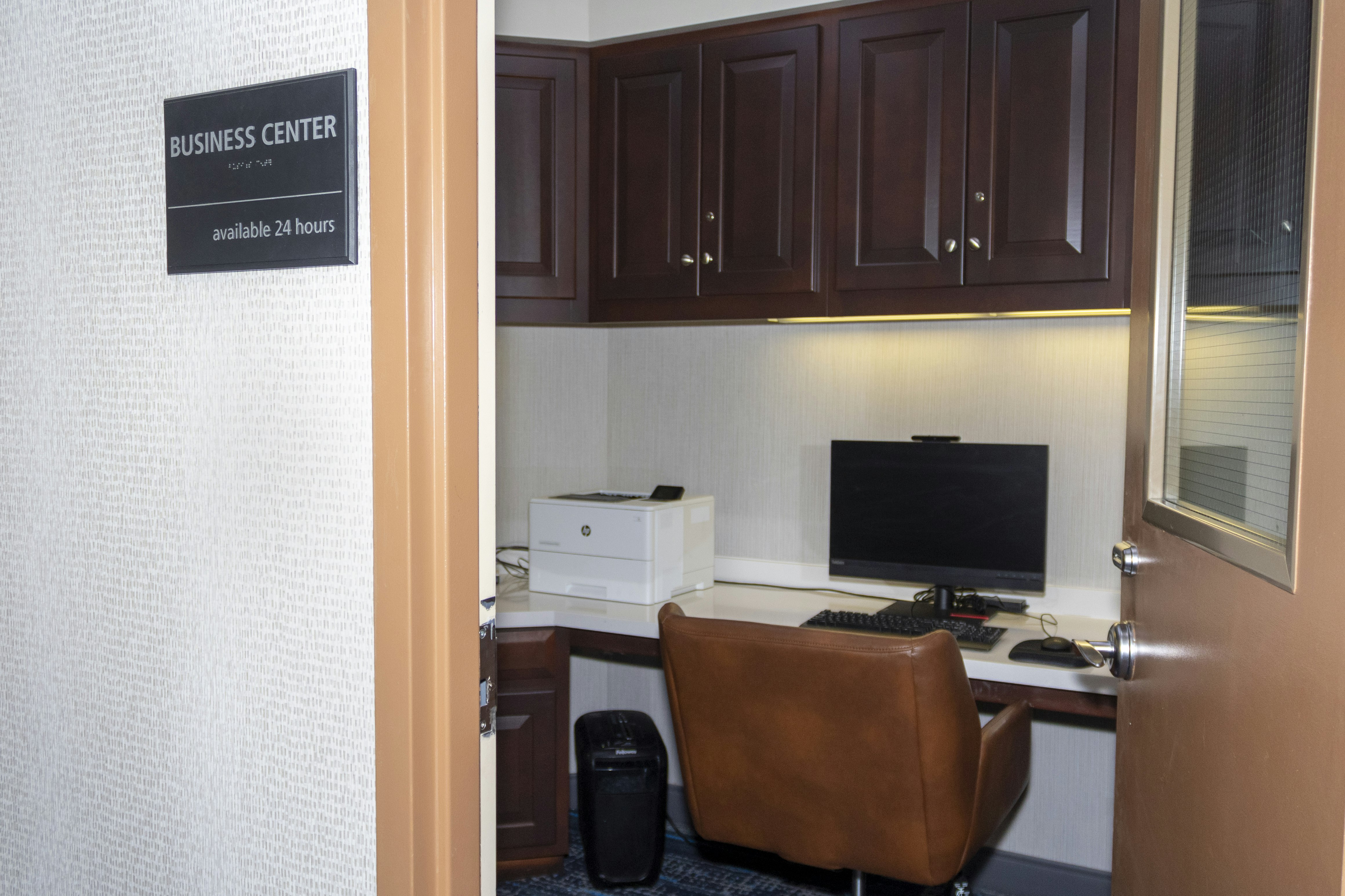 Hampton Inn & Suites Riverton 57/73