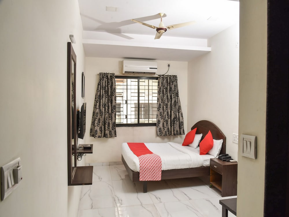 Oyo 12854 Hotel Sahara Inn 7/20