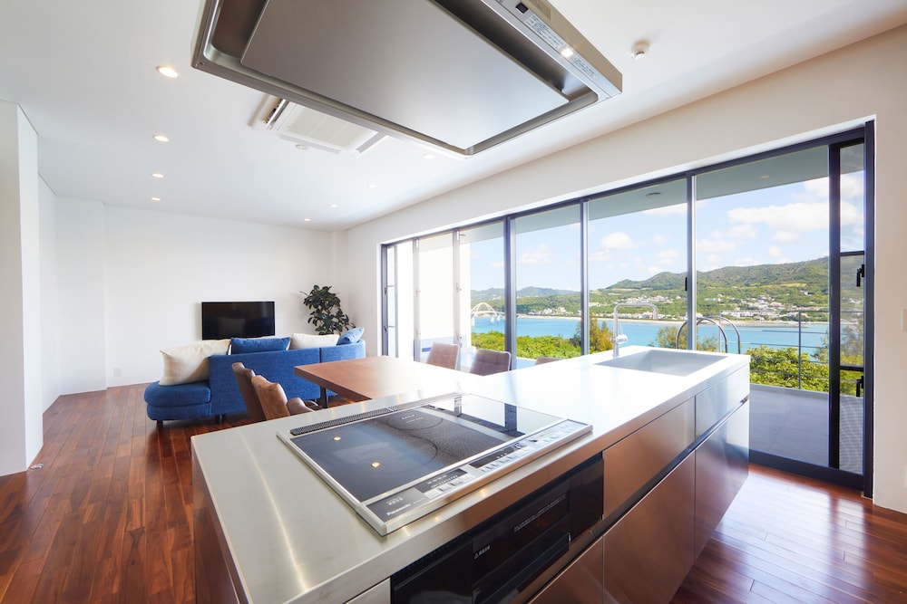 E Horizon Resort Condominium Sesoko 21/50