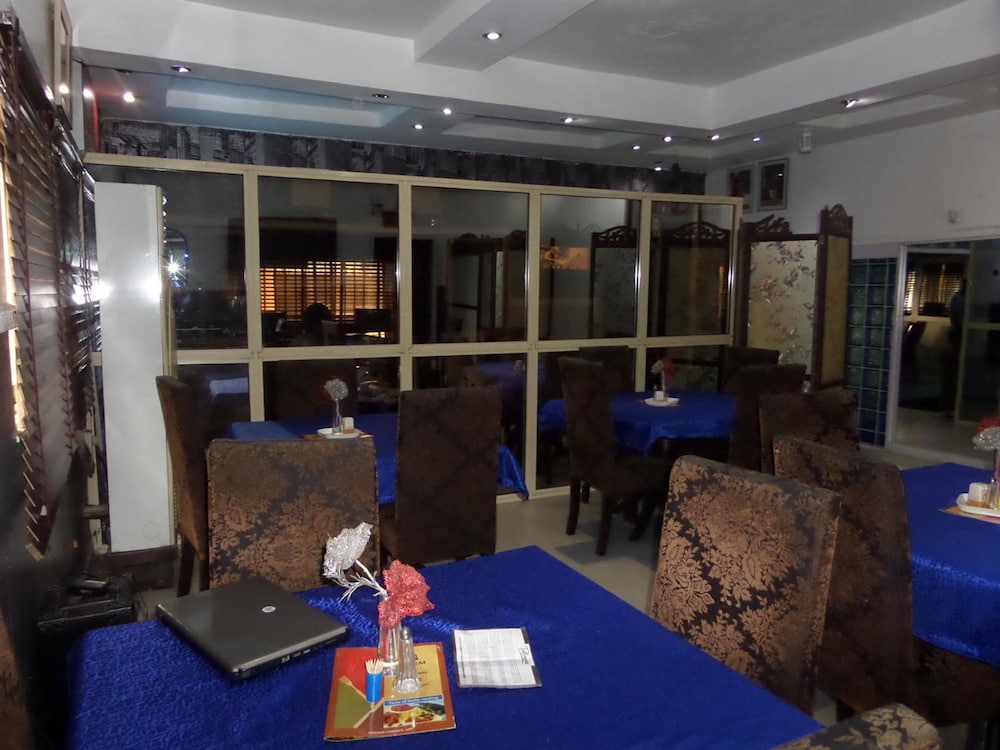 Belfem International Suites 23/31