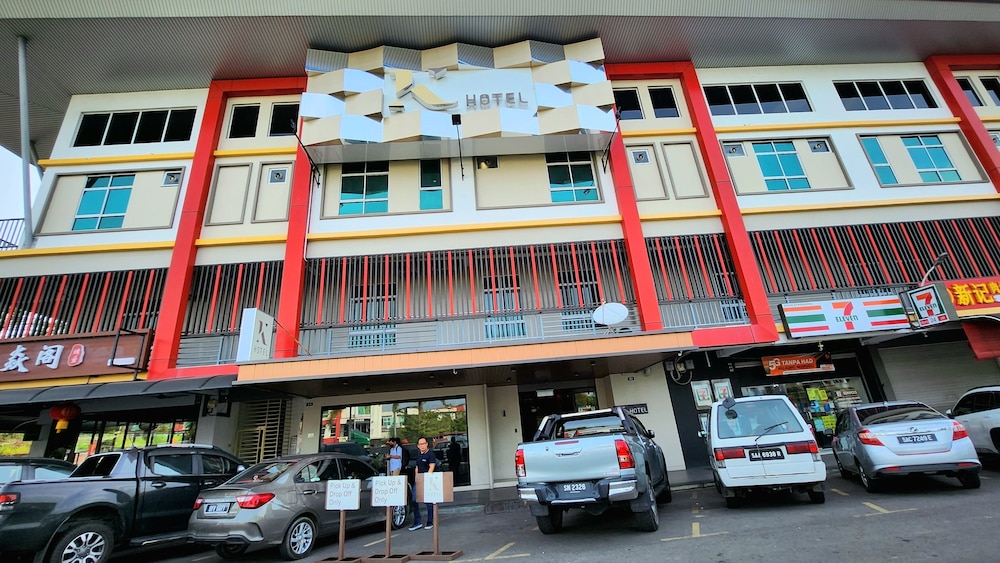 K Hotel Kota Kinabalu 2/35