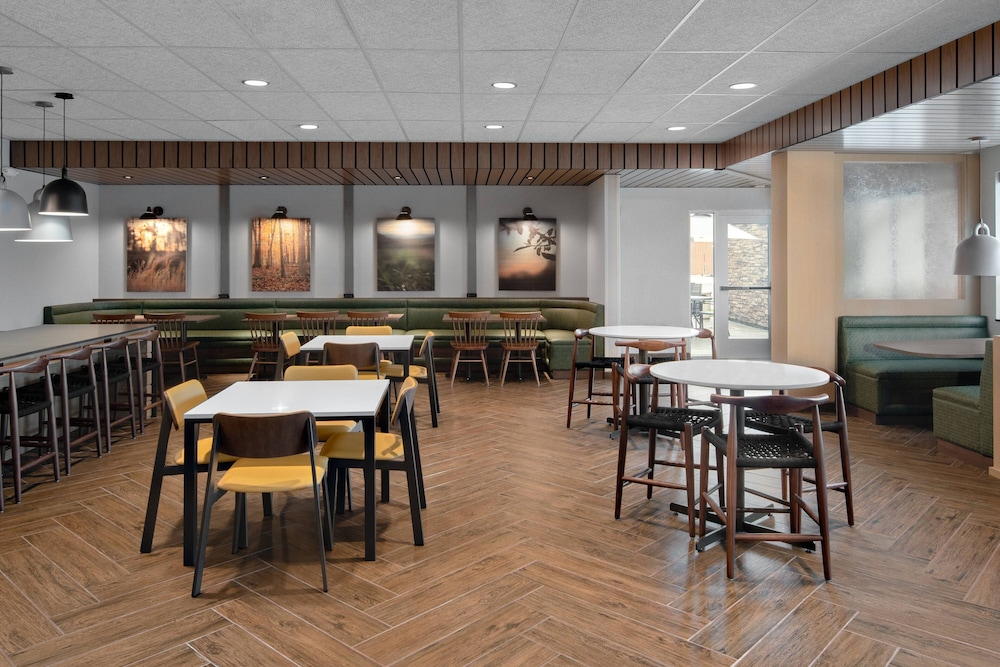 Fairfield Inn & Suites By Marriott Lake Geneva 29/36