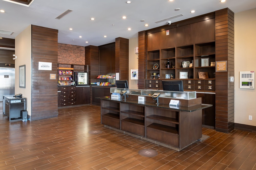 Four Points by Sheraton Edmonton International Airport 7/55
