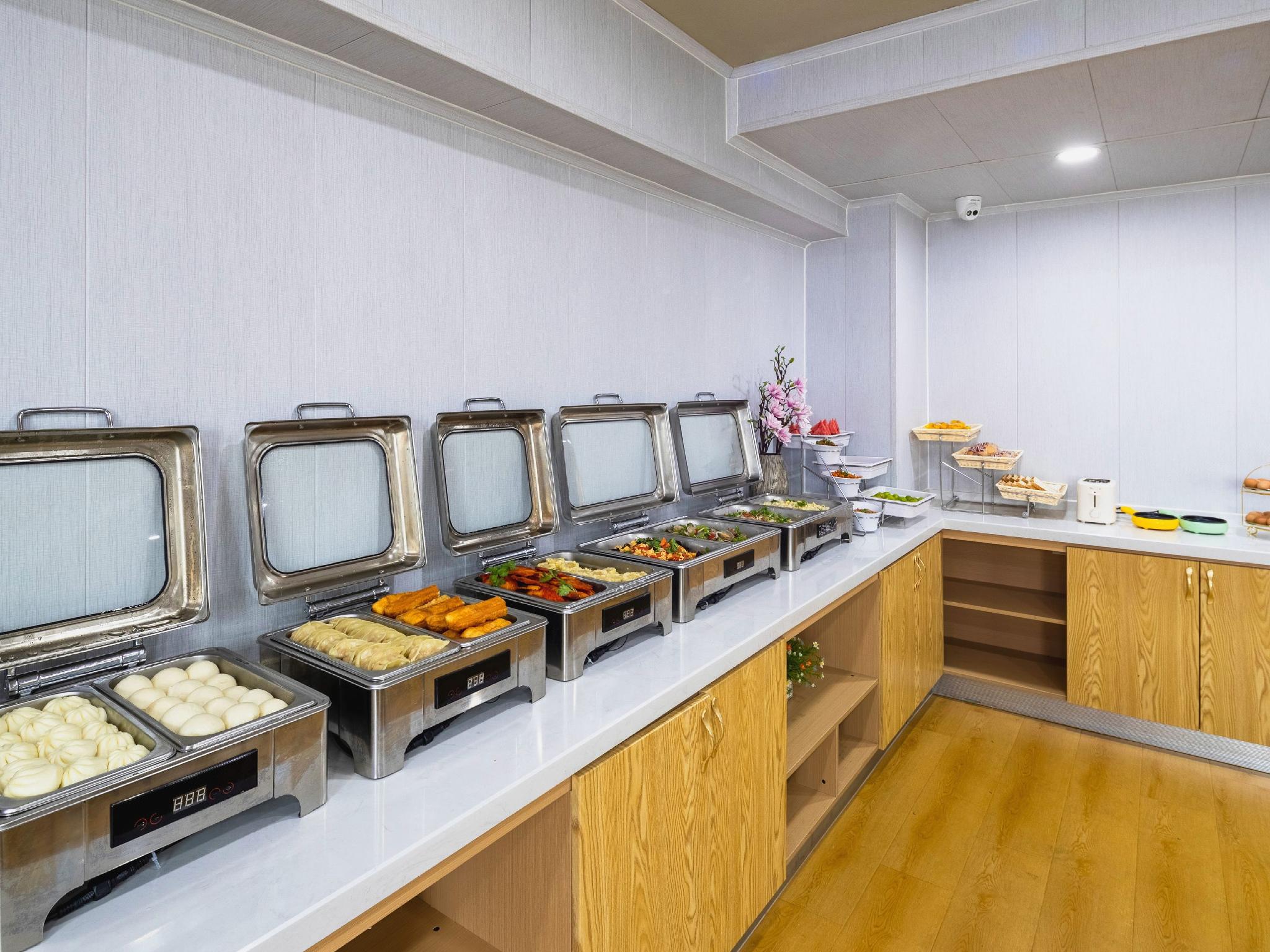 Jinjiang Inn (Weihai High-speed Railway Station Qingdao South Road) 30/50