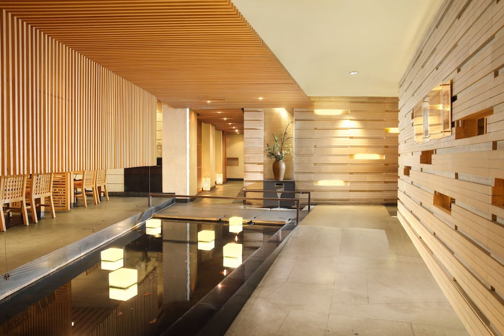 Ayana Midplaza Jakarta 6/69