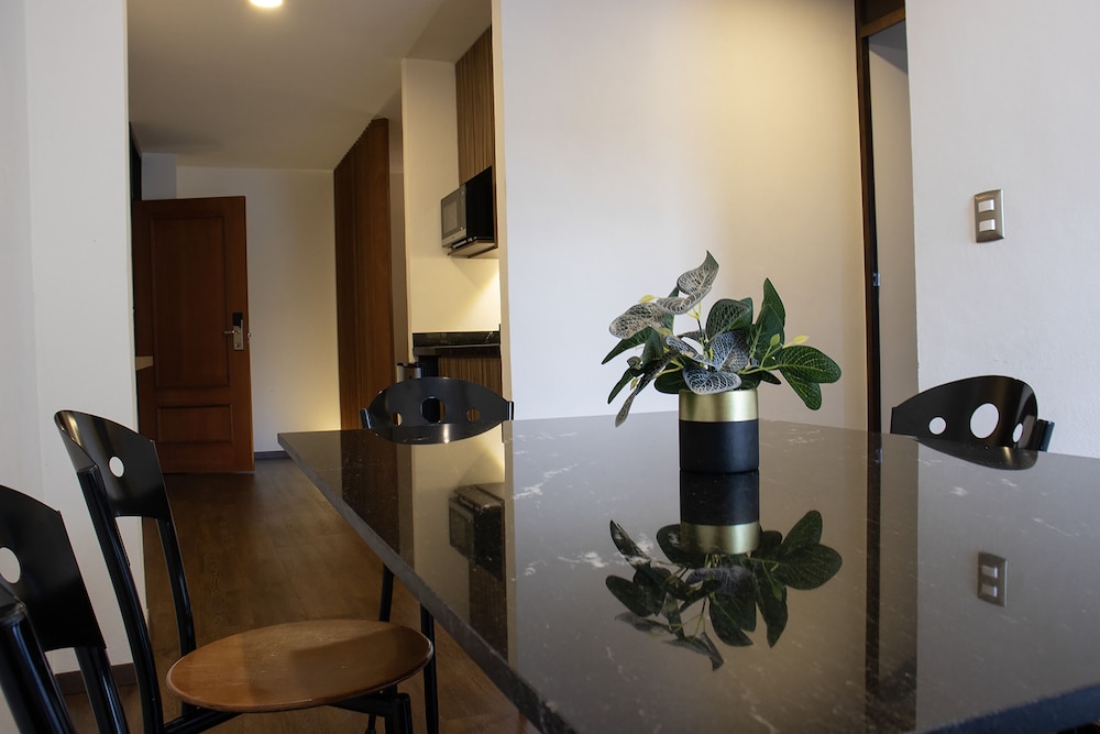 Estanza Hotel and Suites 7/58
