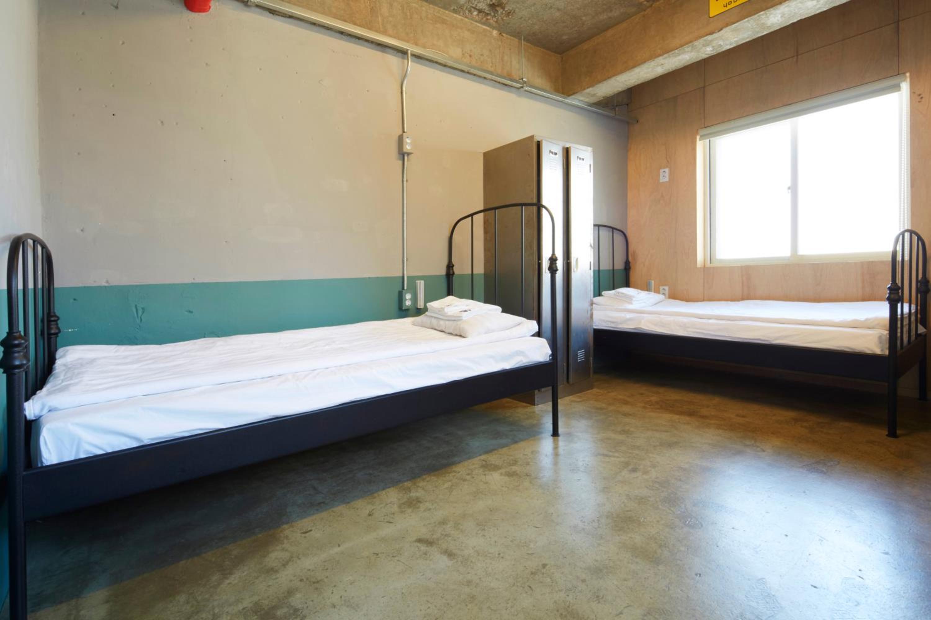 Room, Twin Beds or Single Bed