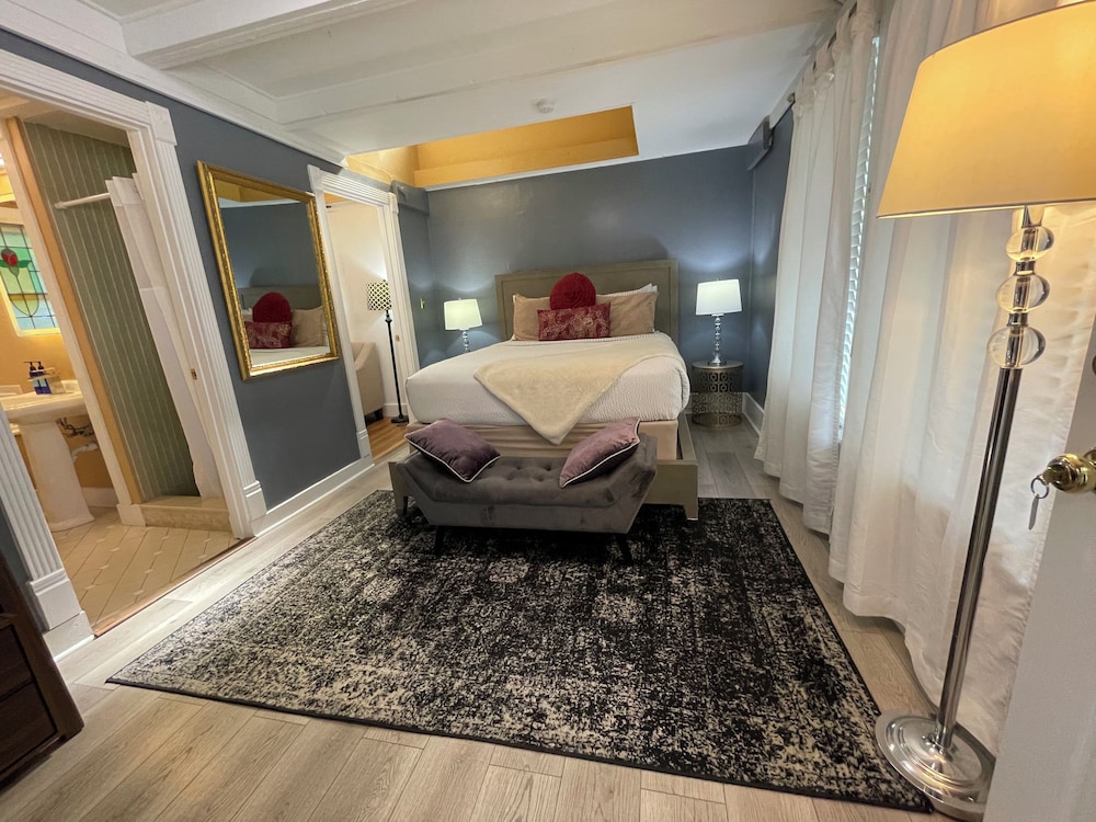 Peace and Plenty Inn B&B 33/71