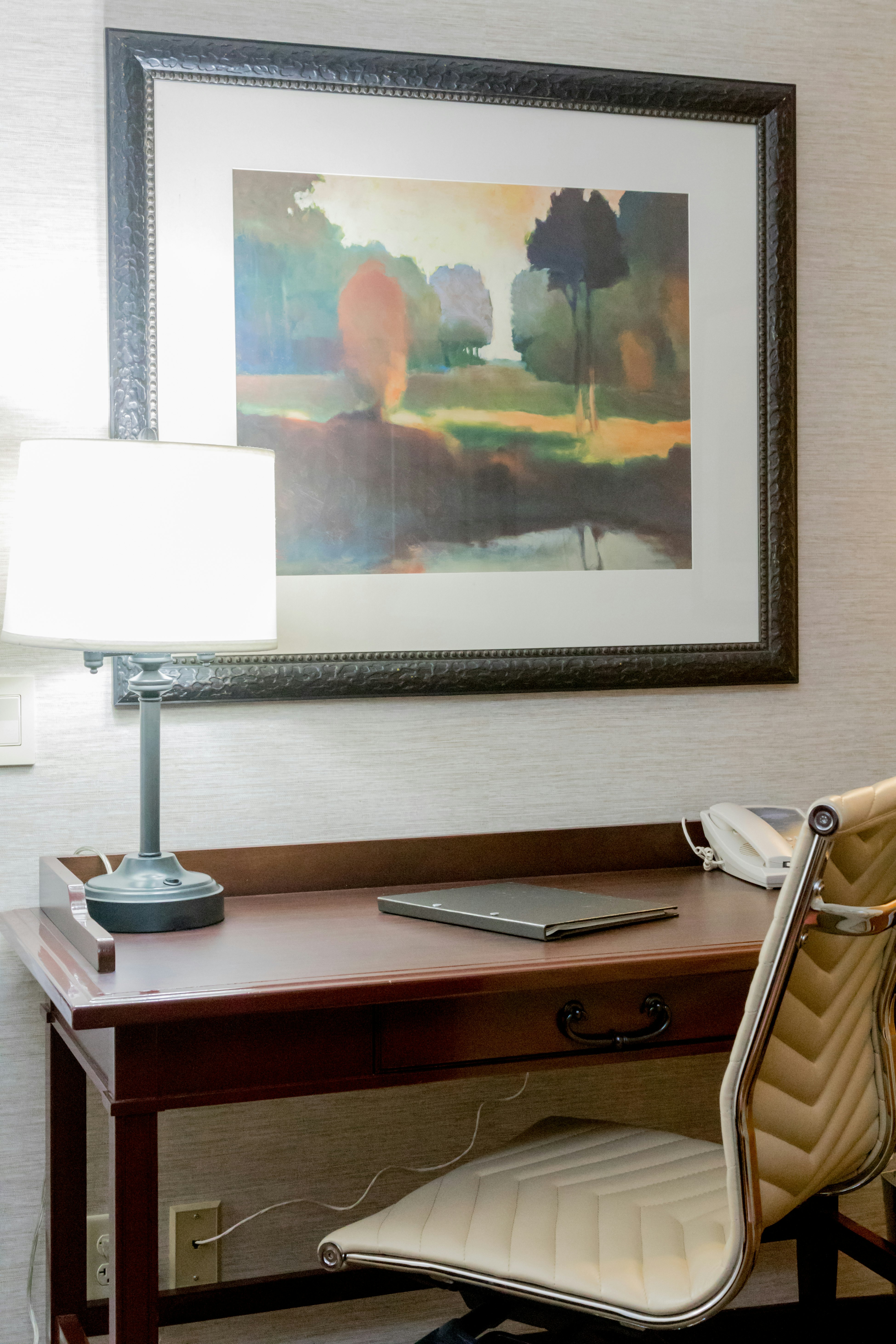 SUITE, KING BED, ACCESSIBLE