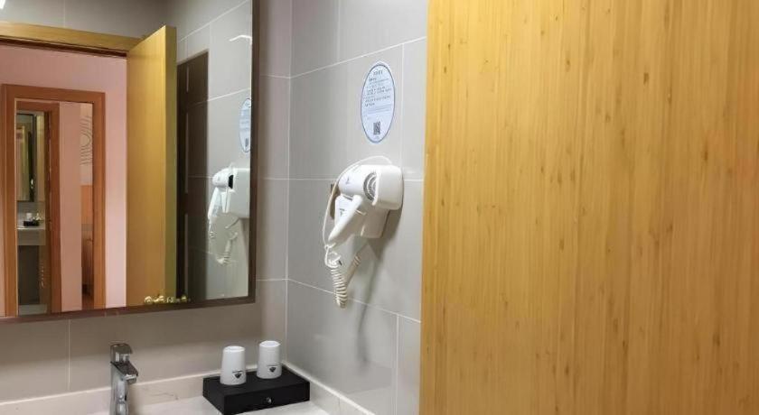 GreenTree Inn Hefei Changfeng County Gangji Town Jingang Avenue Express Hotel 13/55