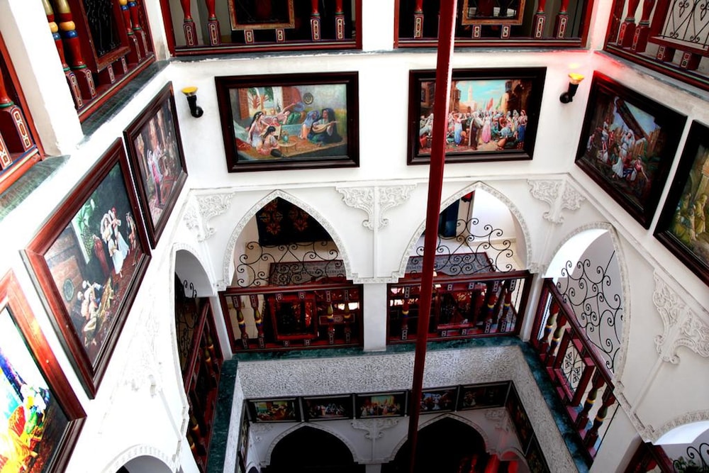Moroccan House Casablanca 7/69