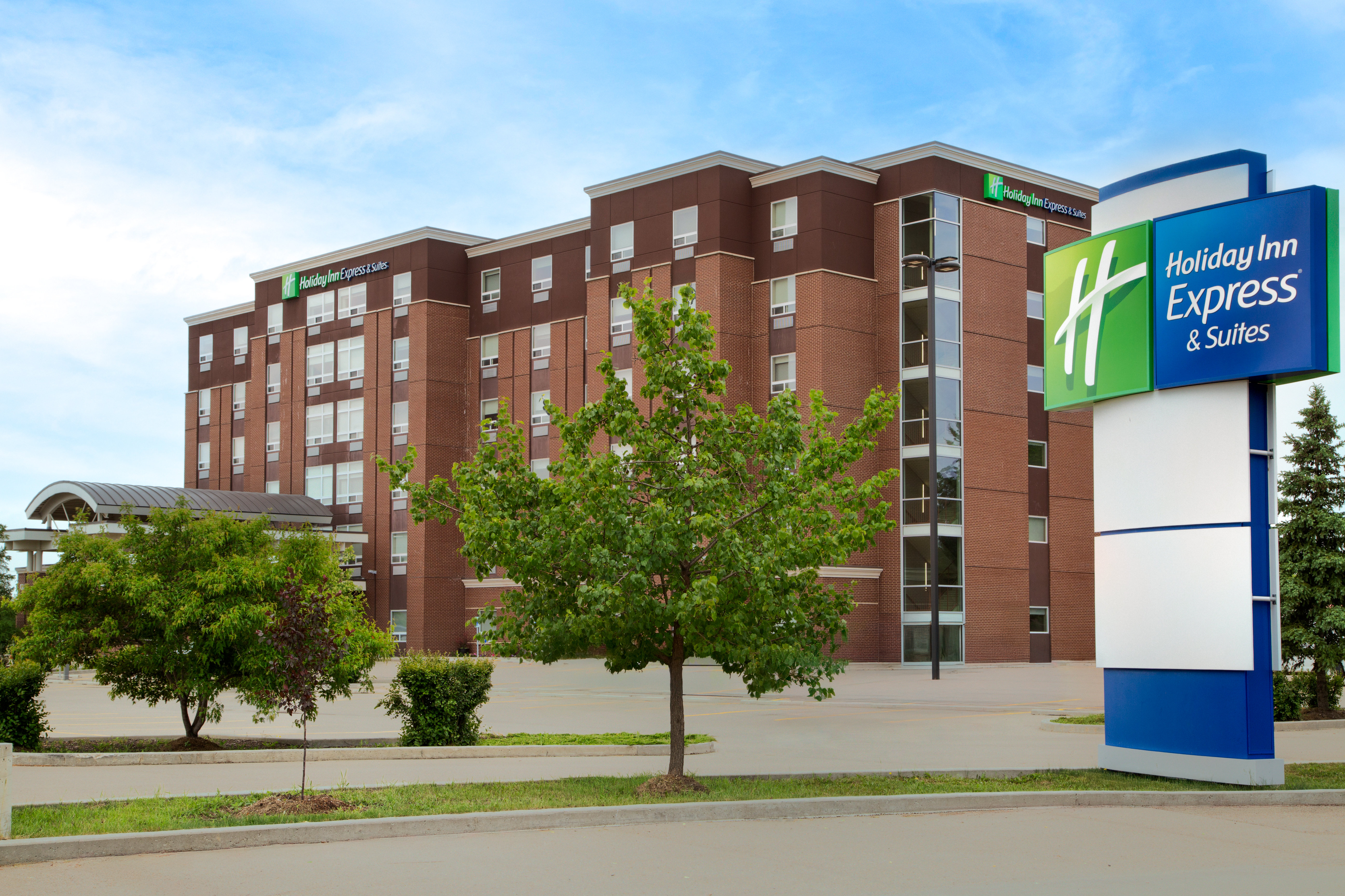 Holiday Inn Express Suites Cold Lake 3/73