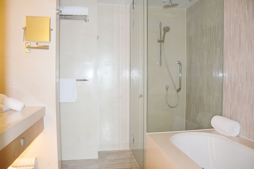 Hyatt Centric Zhongshan Park Shanghai 75/77