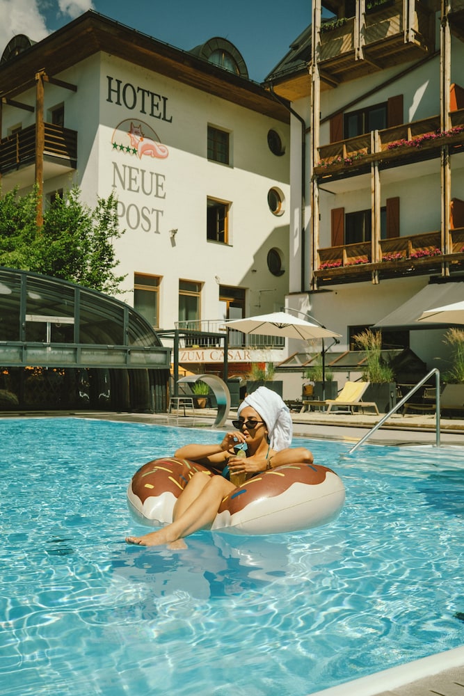 Neue Post Hotel 42/50