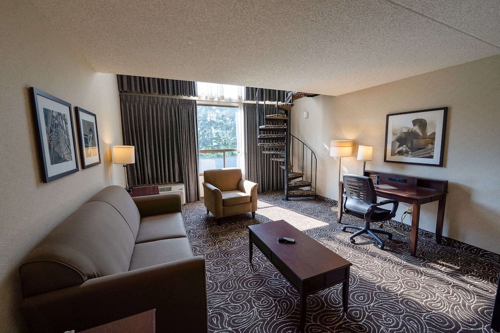 Hotel 116 Coast Bellevue Hotel 45/67