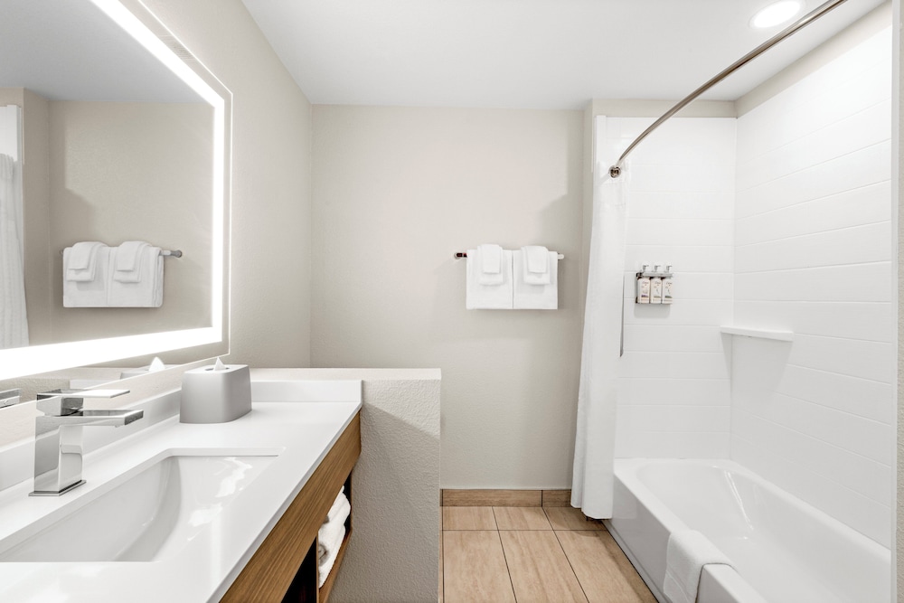 غرفة قياسية بسرير فردي، Holiday Inn Express & Suites - Phoenix West - Tolleson an IHG Hotel 3/10