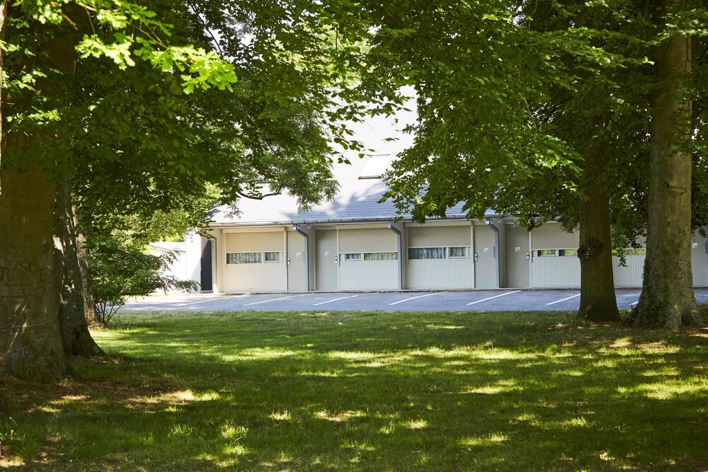 CAMPANILE COMPIEGNE 55/63