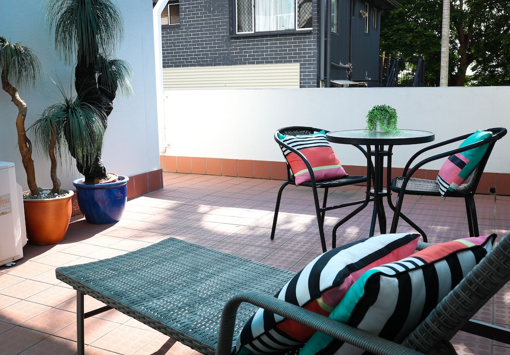 WHITE CREST LUXURY APARTMENTS 29/50