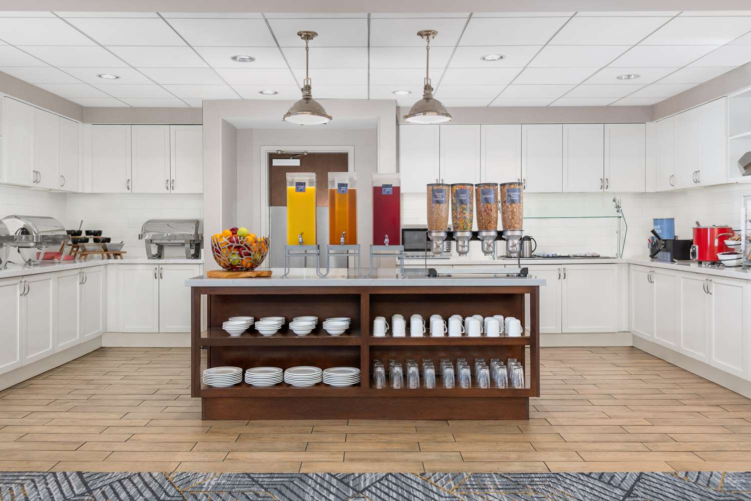 restaurant cafeteria