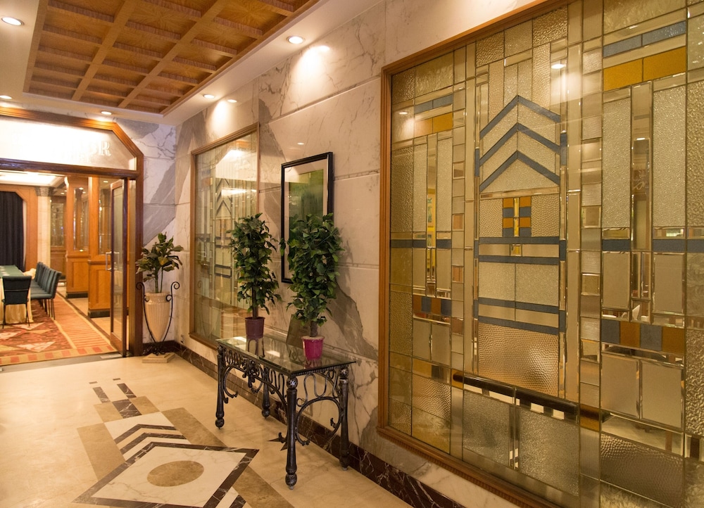 Sarovar Portico Kalupur Ahmedabad 18/42
