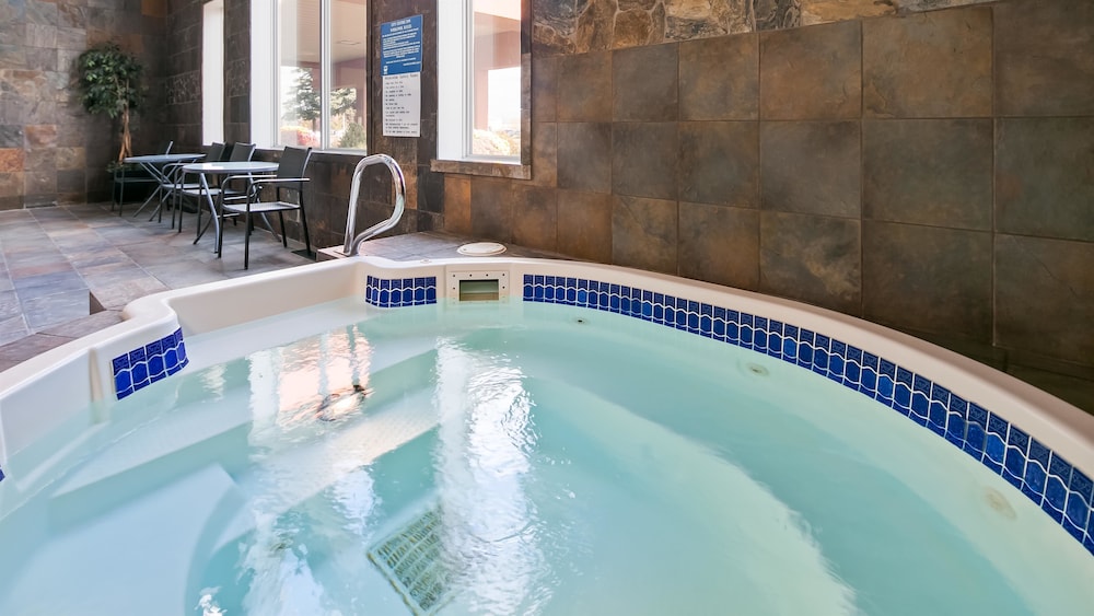 Best Western Plus City Centre Inn 5/52