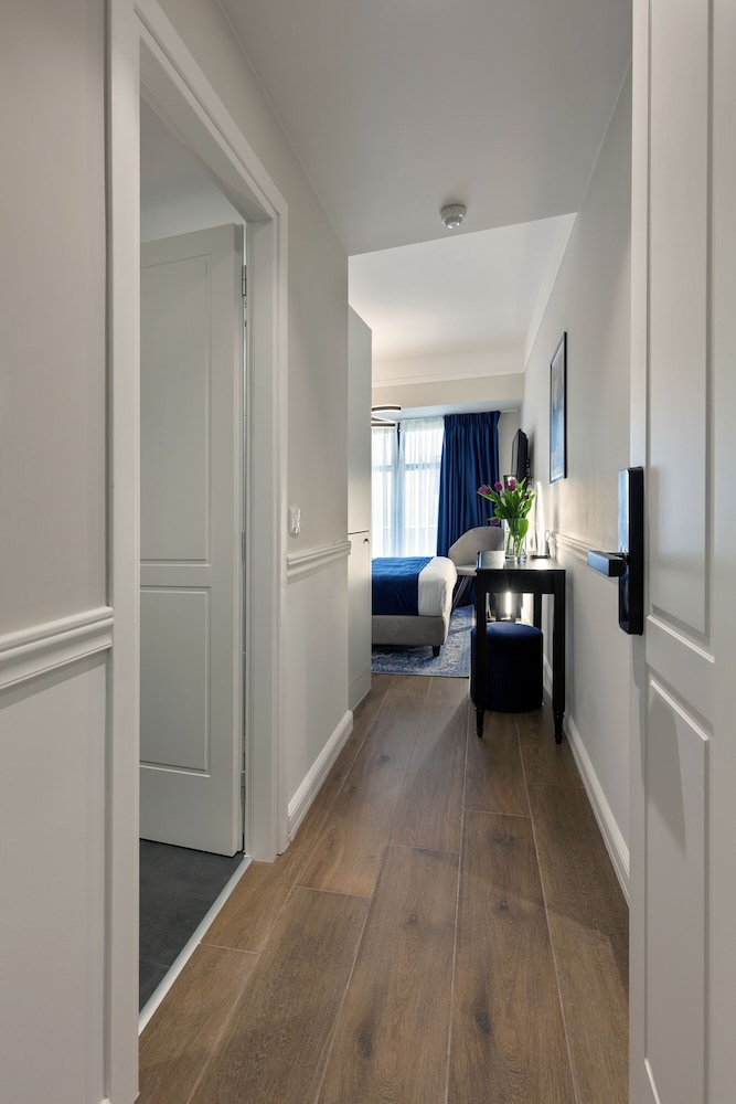 Classic Hotel by Athens Prime Hotels 40/40
