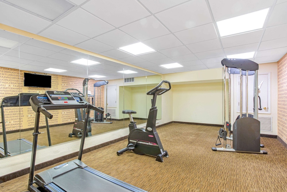 Quality Inn Slidell I-10 28/46