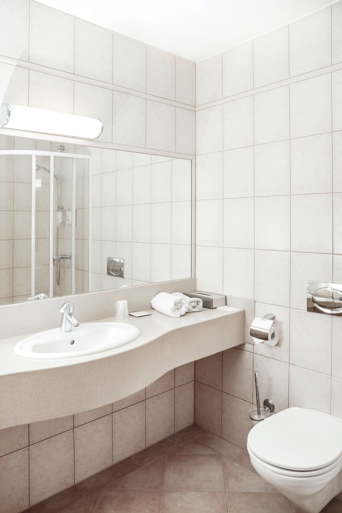 Hotel Sympozjum 44/50