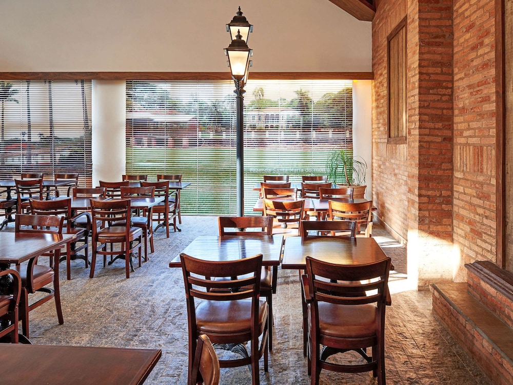Ibis Sao Carlos 30/48