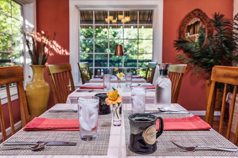 Eden Vale Inn 37/50