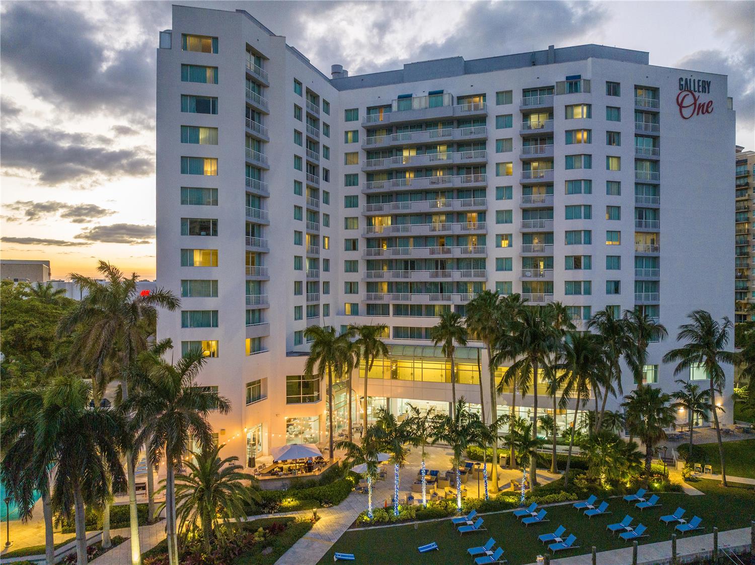 GALLERYone - a DoubleTree Suites by Hilton Hotel photo4
