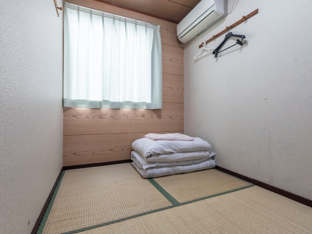 Japanese, Futon Bed, Single, Shared Bathroom