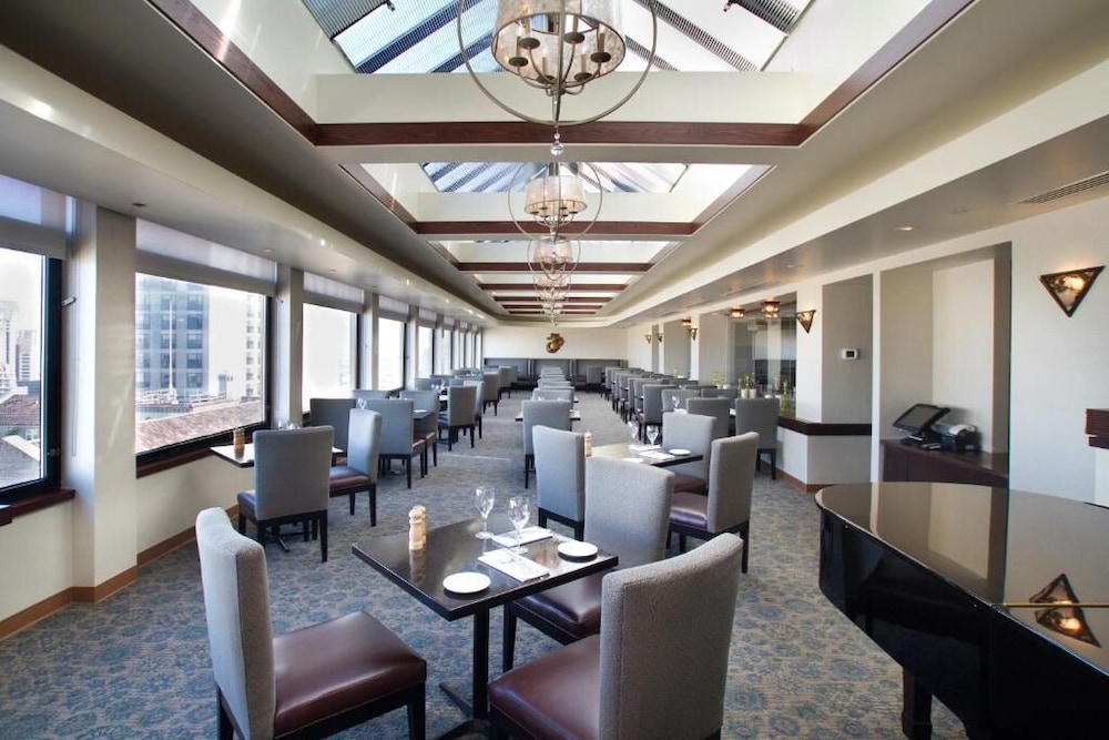 Marines Memorial Club Hotel 36/54