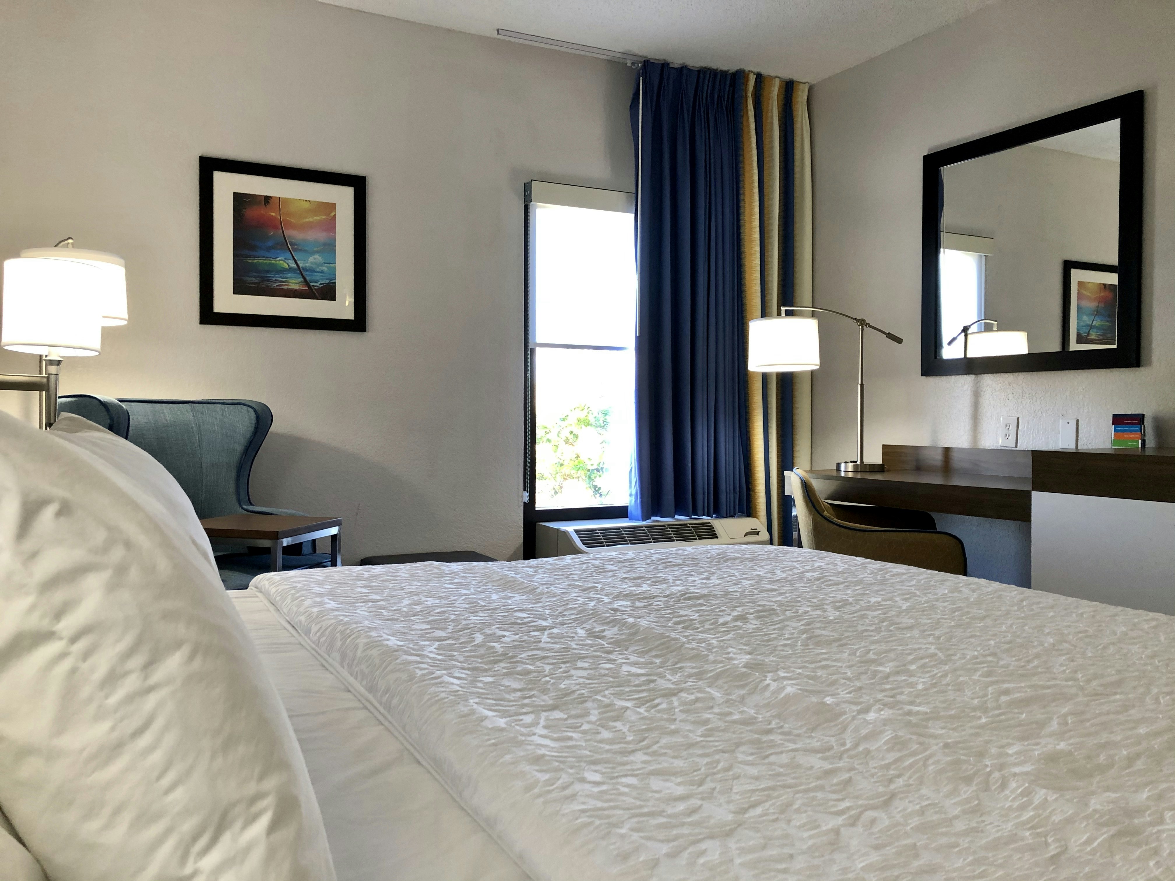 غرفة بسرير كوين، Hampton Inn Spring Hill 2/2