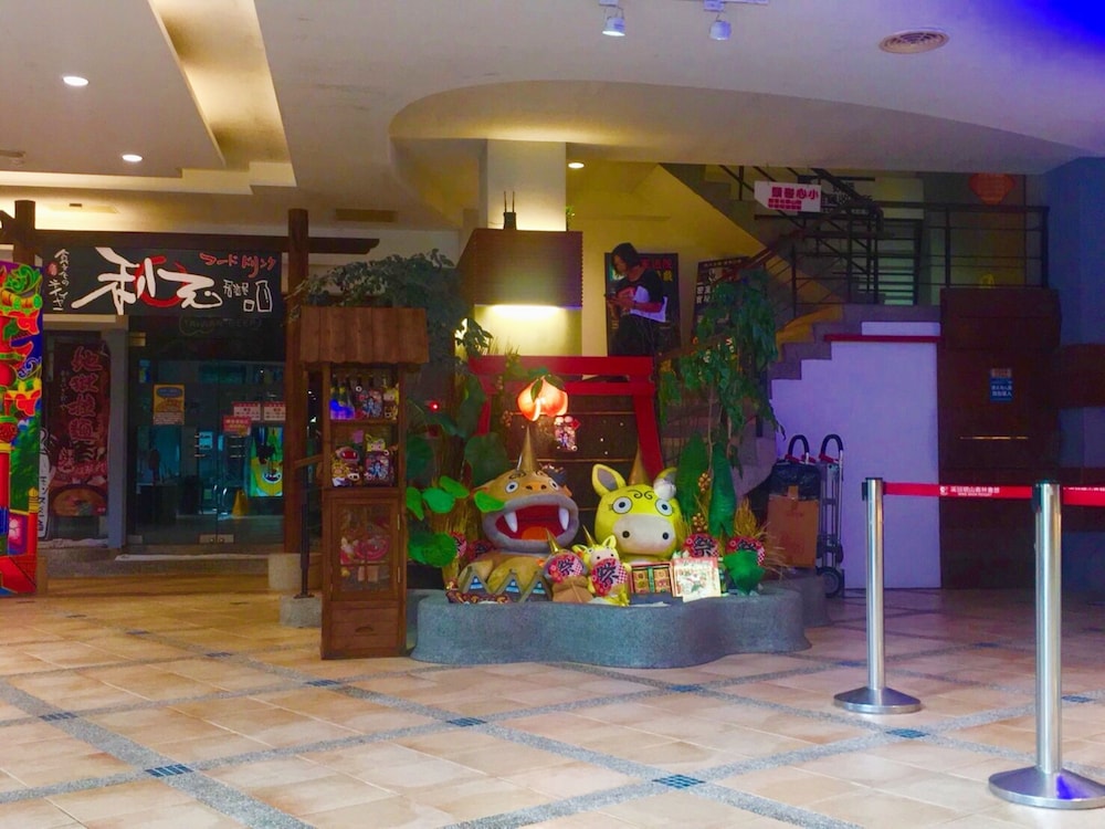 Monster Village Hotel 44/50