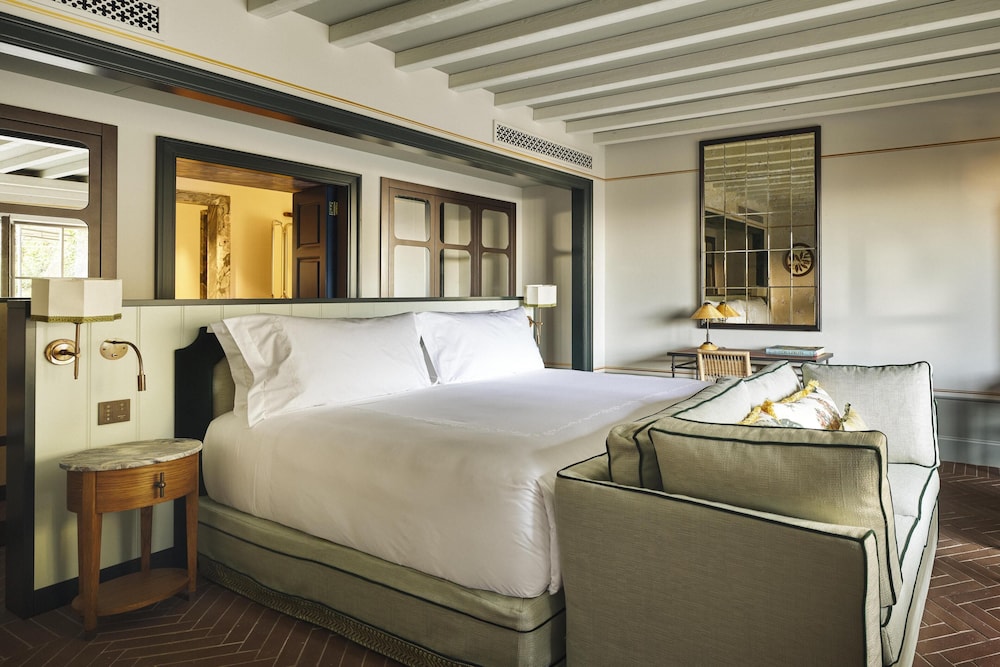 Greenhouse, Junior Suite