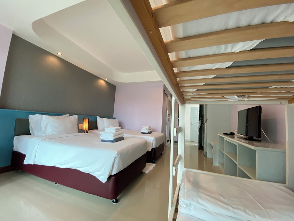 GRAND, DELUXE, BUNK BED, SEA VIEW